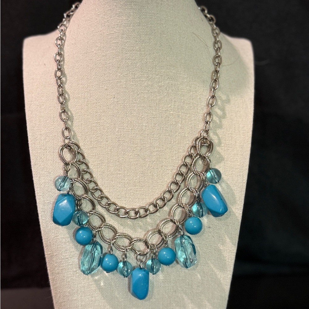Elegant Silver tone and Blue Necklace